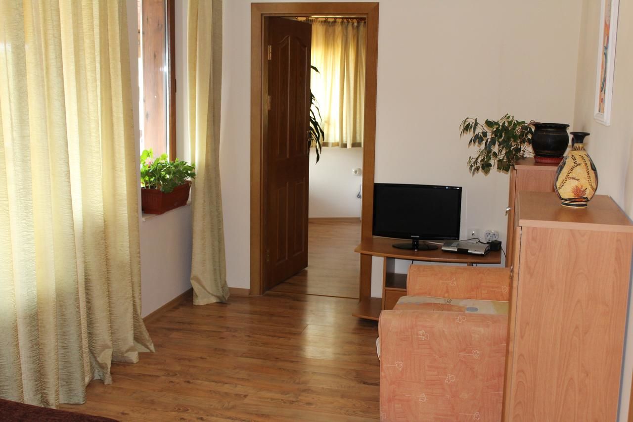 Дома для отпуска Guest House Brezata - Betula Главатарци-30